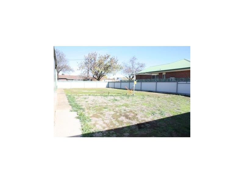 69 Whitehead Street, Corowa NSW 2646