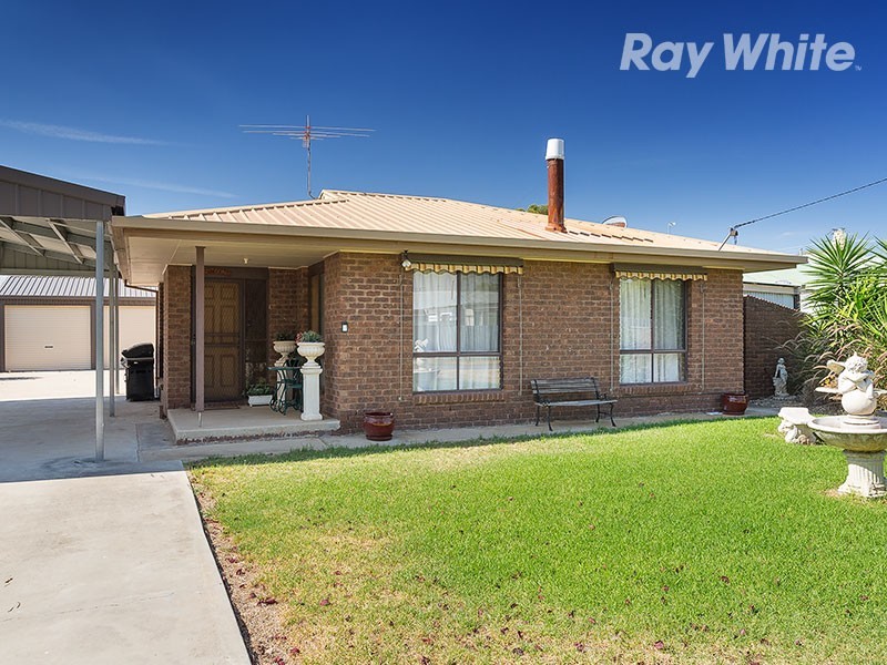 6 Johnson Street, Corowa NSW 2646