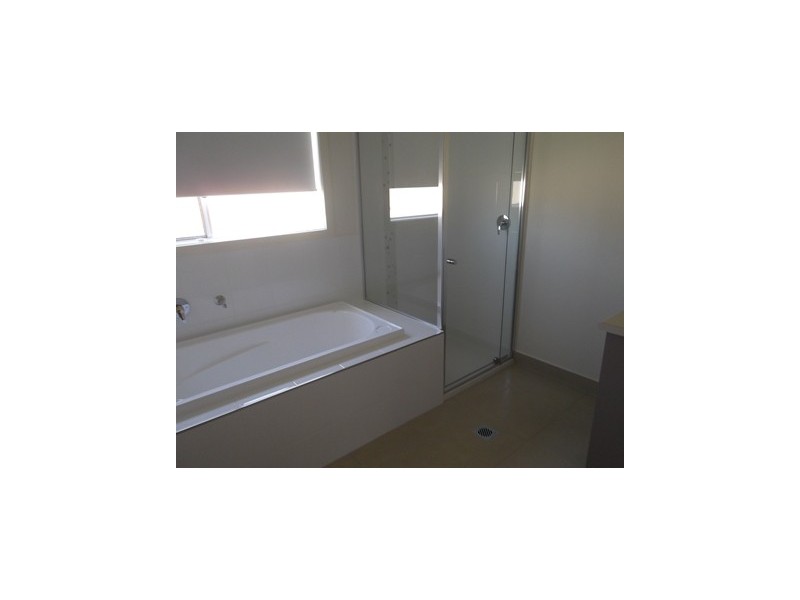 4 Chisnall Street, Corowa NSW 2646