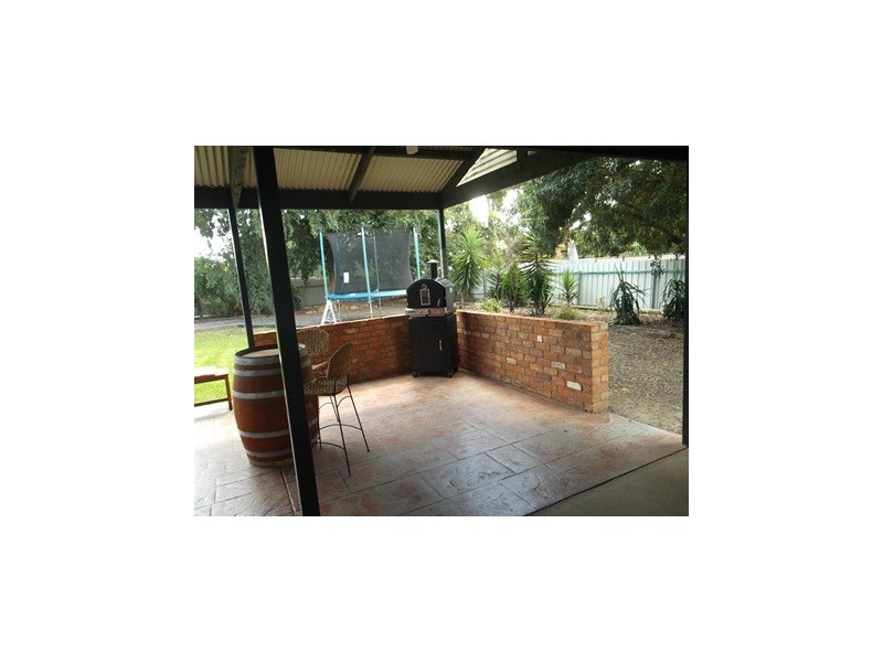 20 Pinot Crescent, Corowa NSW 2646