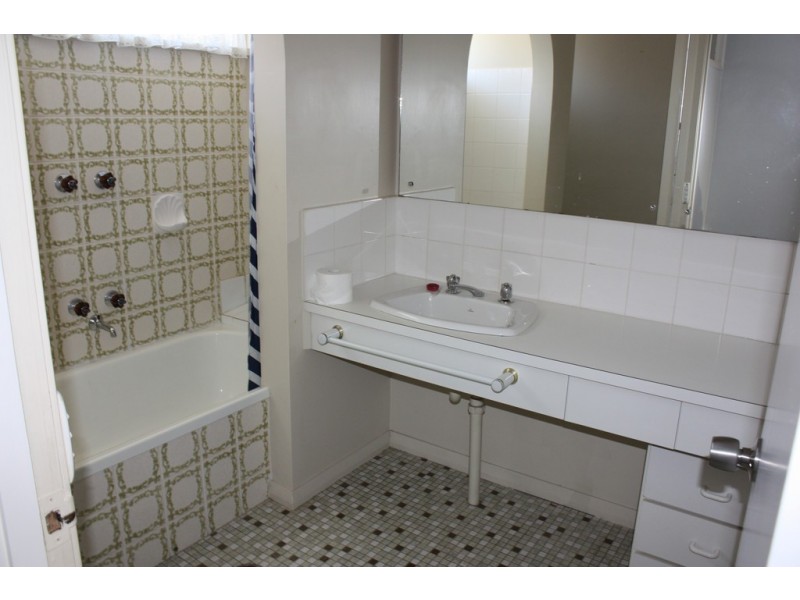 21 Fleming Drive, Corowa NSW 2646