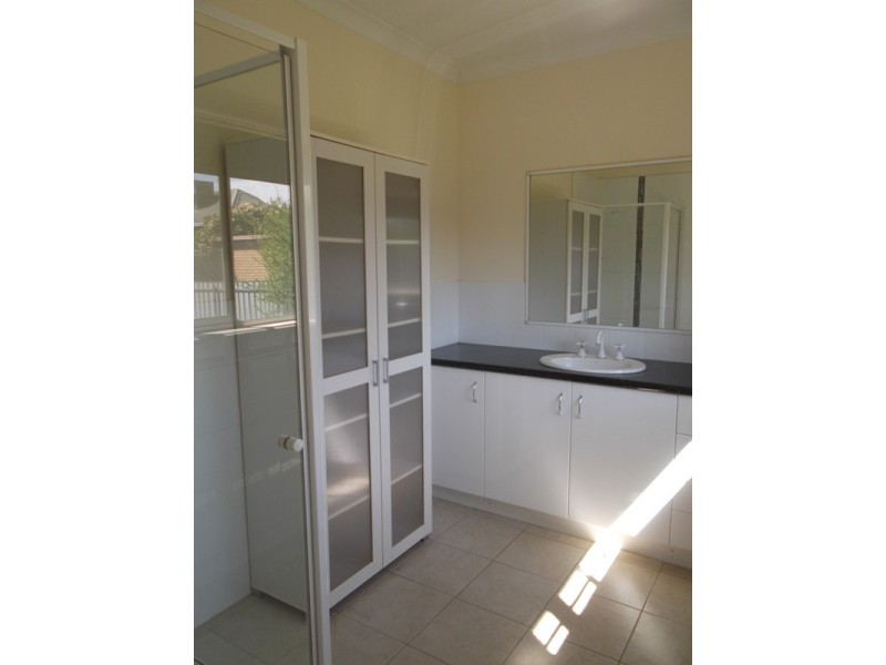 22 Walker Street, Corowa NSW 2646