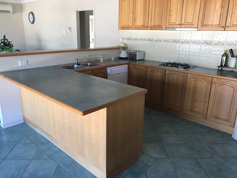 28 Carson Drive, Corowa NSW 2646