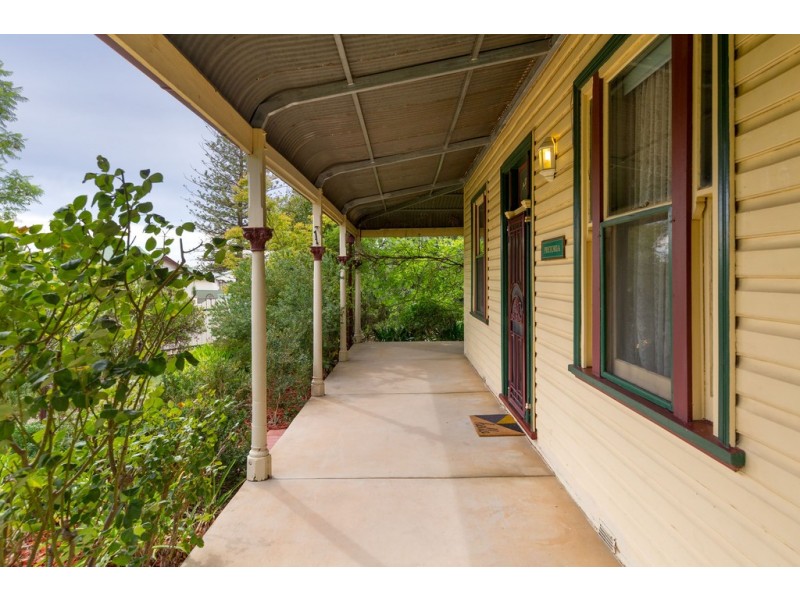 27 Bow Street, Corowa NSW 2646