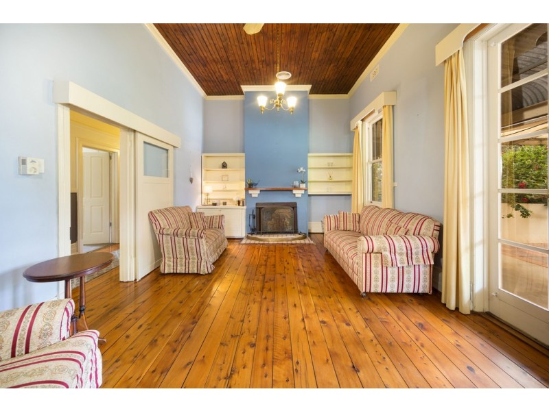 27 Bow Street, Corowa NSW 2646