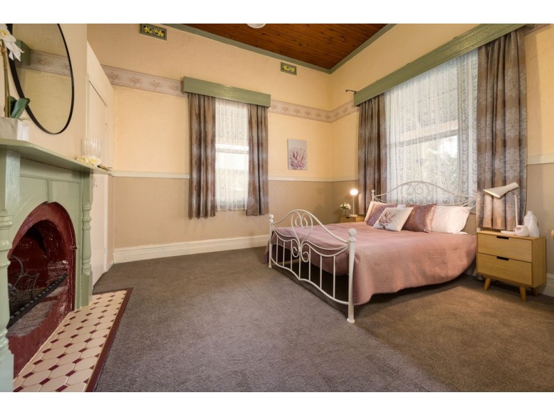 27 Bow Street, Corowa NSW 2646