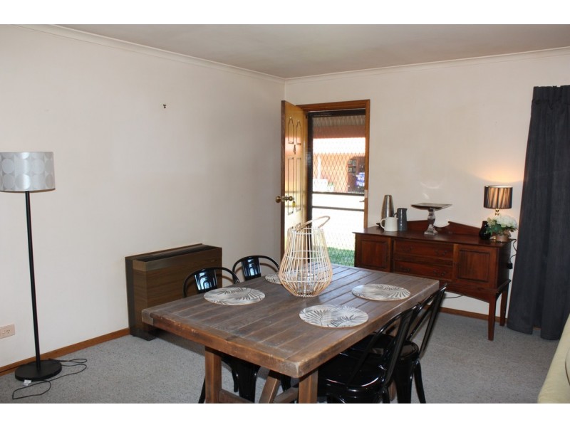 4/144 Federation Avenue, Corowa NSW 2646