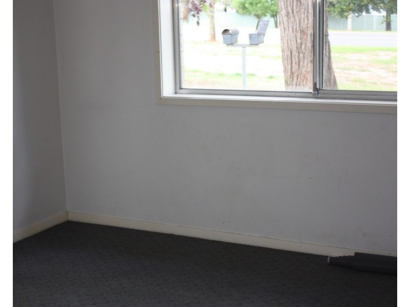 165 Federation Avenue, Corowa NSW 2646