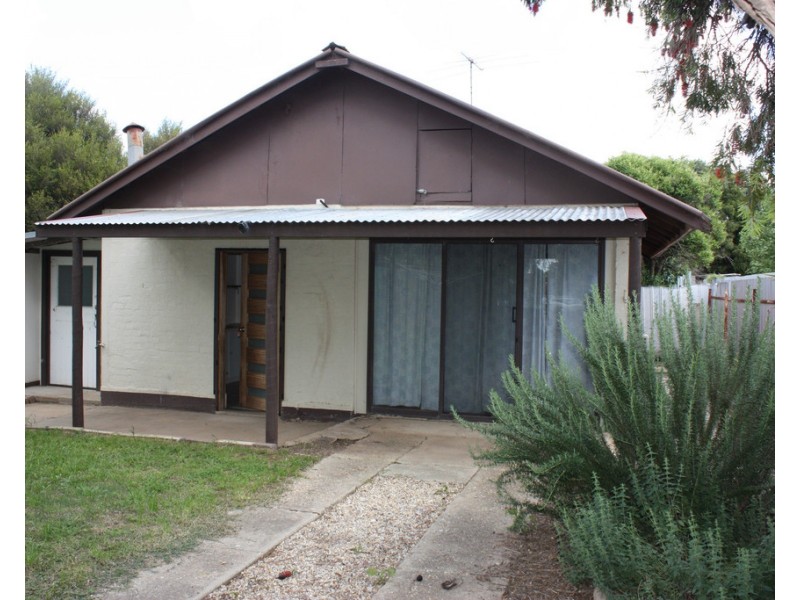 165 Federation Avenue, Corowa NSW 2646