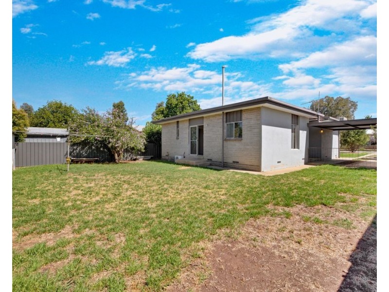 22 Walker Street, Corowa NSW 2646