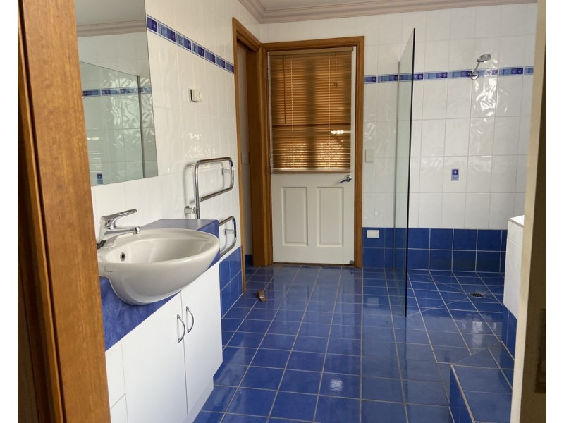 21 Holmes Court, Rutherglen VIC 3685