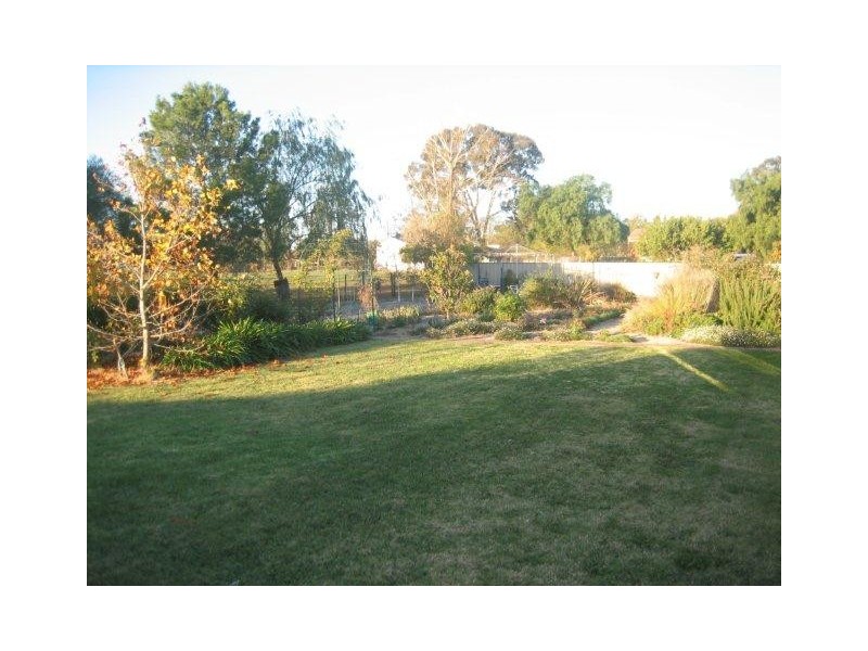 7 Keena Court, Corowa NSW 2646