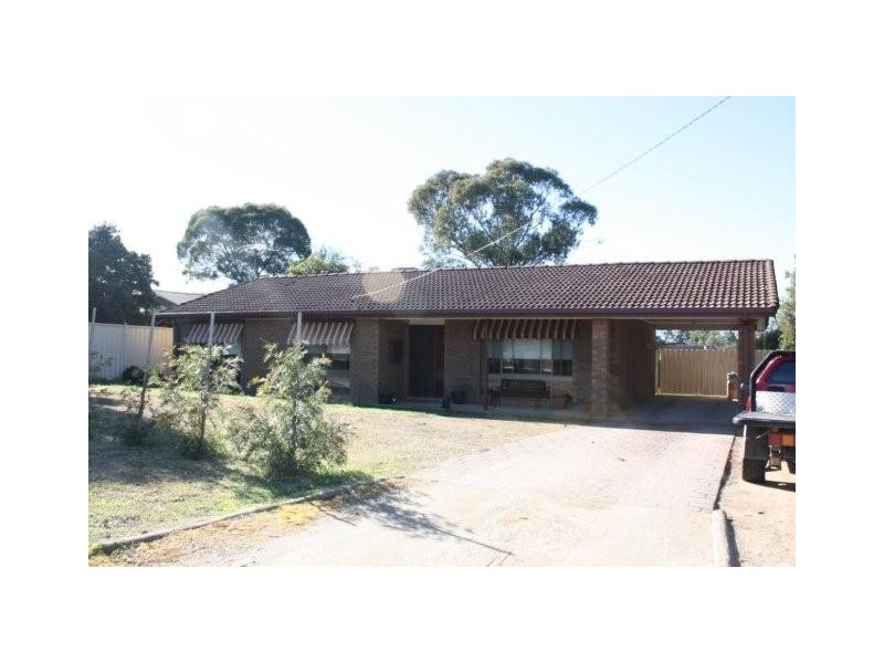 172 Hume Street, Corowa NSW 2646