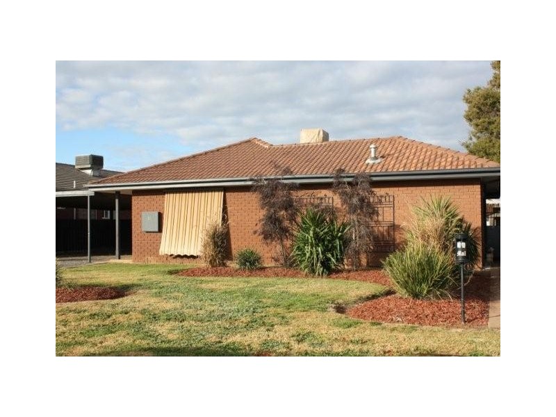 38 Beryl Drive, Corowa NSW 2646
