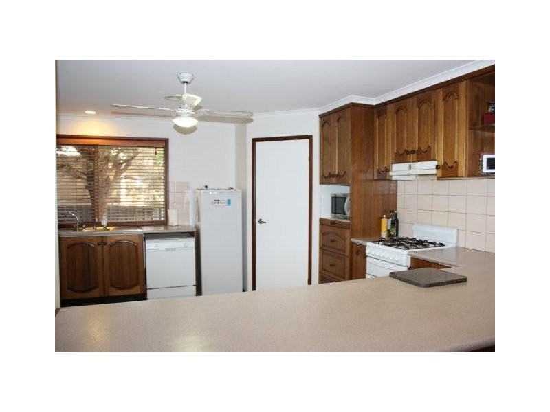 38 Beryl Drive, Corowa NSW 2646