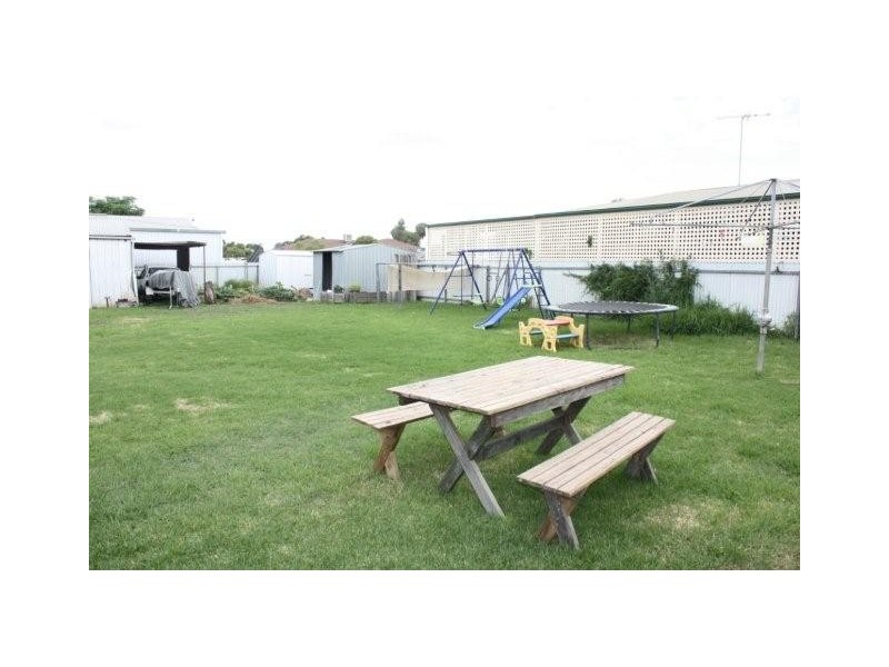 44 Whitehead Street, Corowa NSW 2646