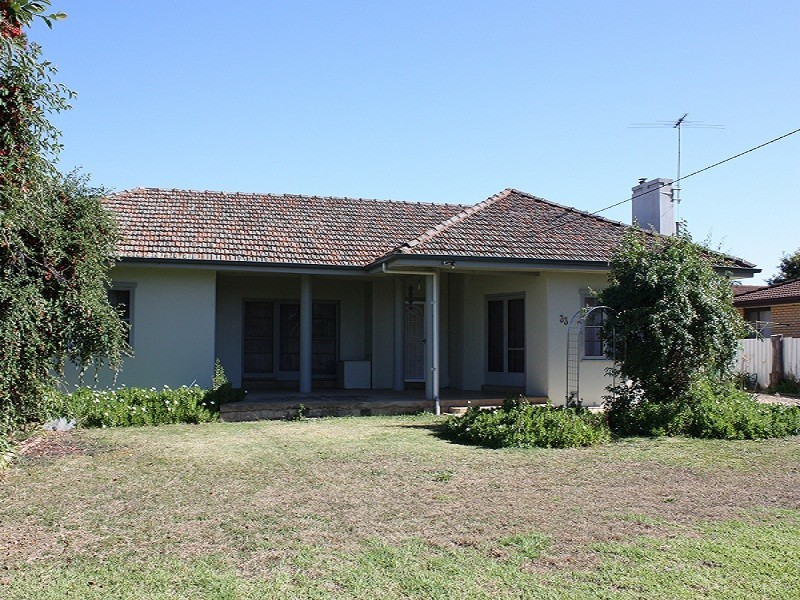 33 Guy Street, Corowa NSW 2646