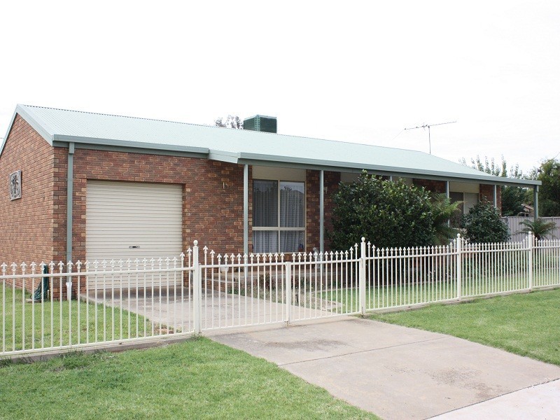 15 Bristol Court, Corowa NSW 2646