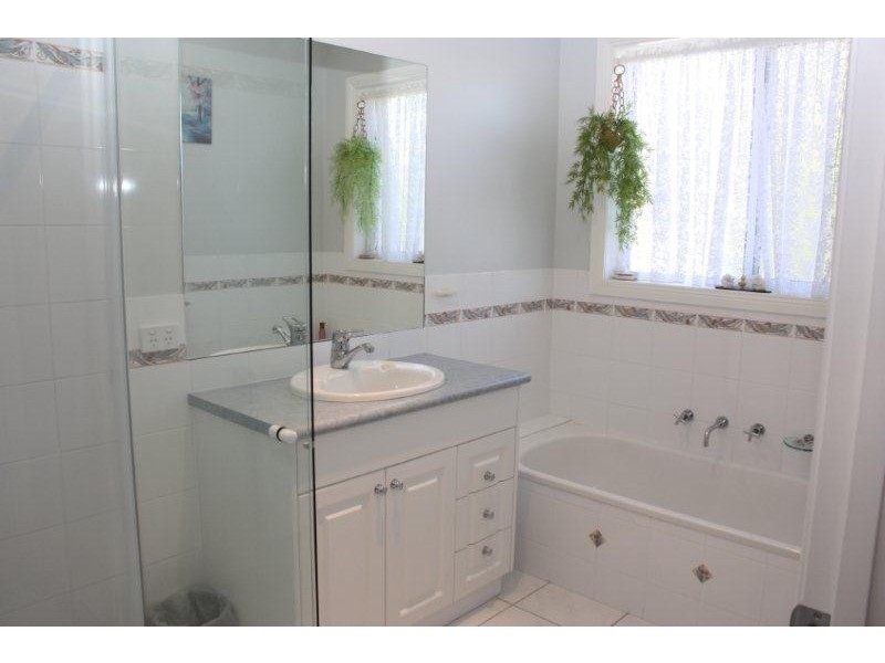 259 Hume Street, Corowa NSW 2646