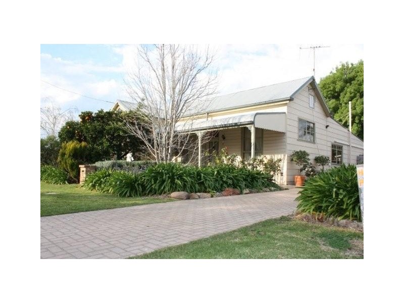 28 Hay Street, Corowa NSW 2646