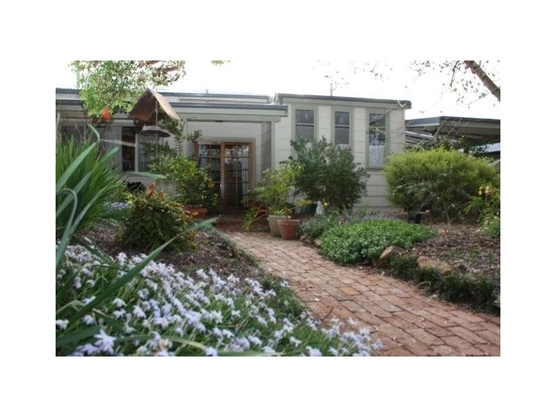 28 Hay Street, Corowa NSW 2646