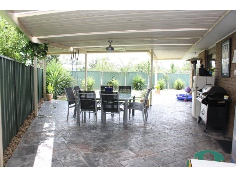 4 Fleming Drive, Corowa NSW 2646