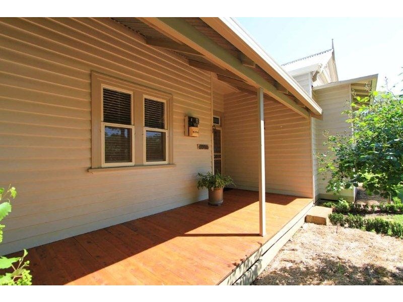 1  Norman Street, Corowa NSW 2646