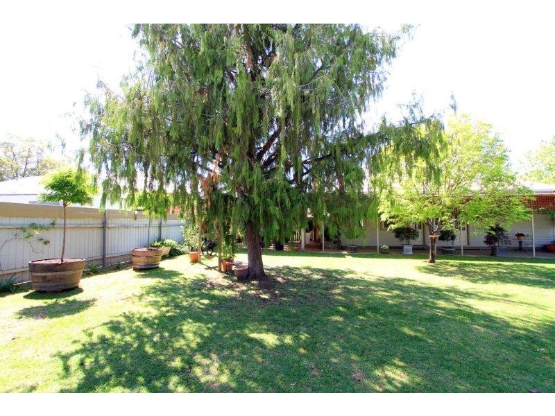 1  Norman Street, Corowa NSW 2646