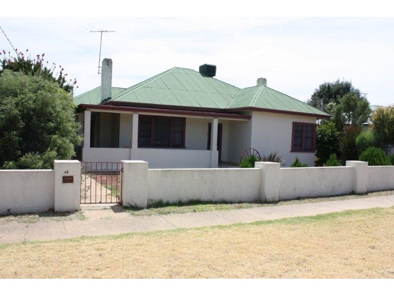 60  Redlands Road, Corowa NSW 2646