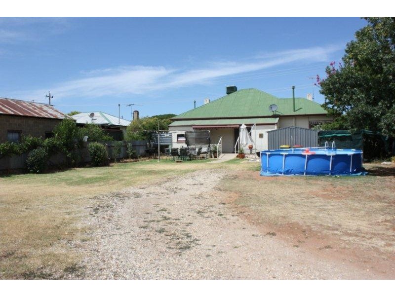60  Redlands Road, Corowa NSW 2646