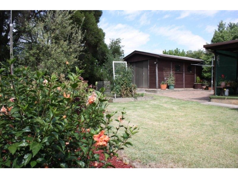 21 Fleming Drive, Corowa NSW 2646