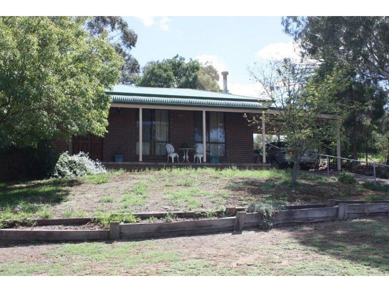 61 Thomas Avenue, Corowa NSW 2646
