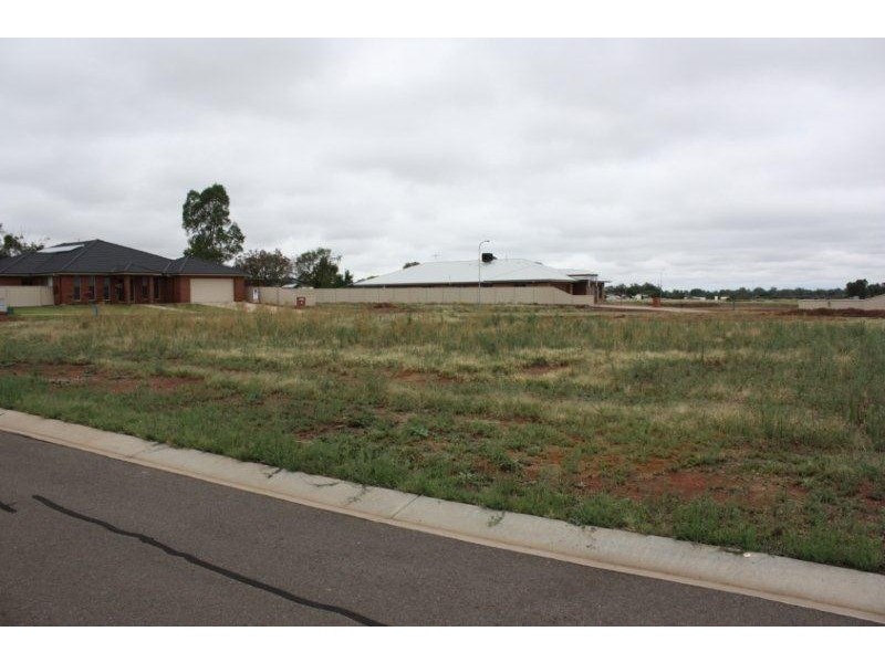 33 Chisnall Street, Corowa NSW 2646