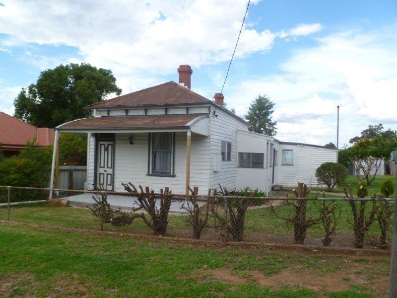 18 Whitehead Street, Corowa NSW 2646