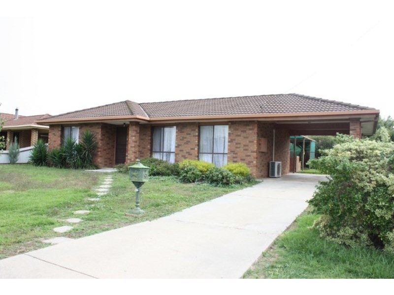 47 Federation Avenue, Corowa NSW 2646