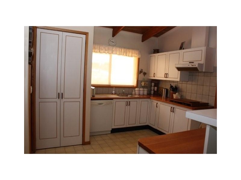 242 River Street, Corowa NSW 2646