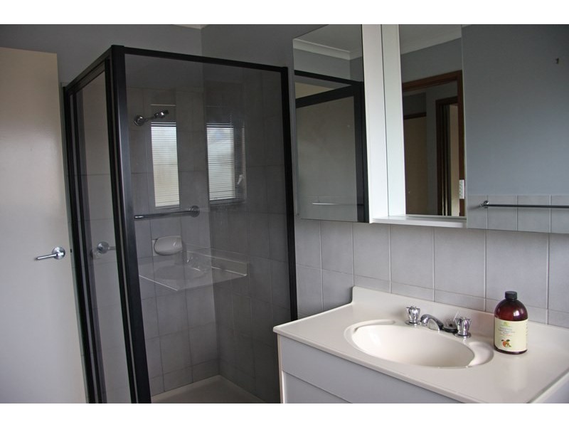 1/220 Hume Street, Corowa NSW 2646