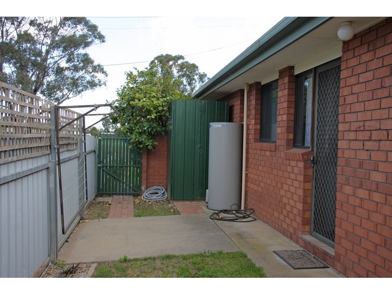 1/220 Hume Street, Corowa NSW 2646