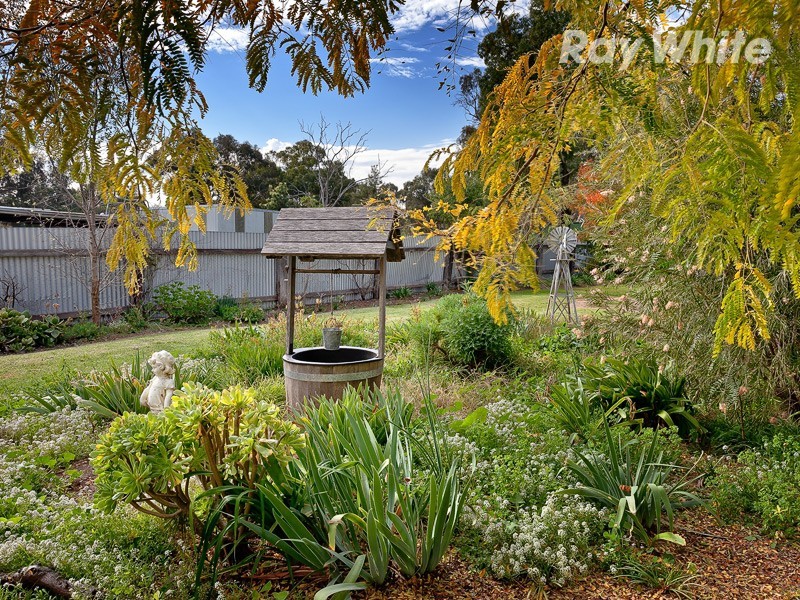 10 Charles Street, Balldale NSW 2646