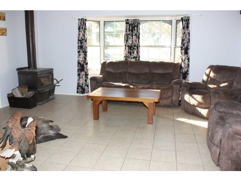 1 Lavis Road “Caernarvon”, Hopefield NSW 2646
