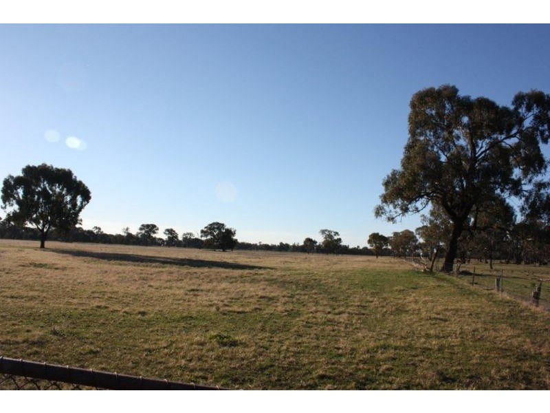 1 Lavis Road “Caernarvon”, Hopefield NSW 2646