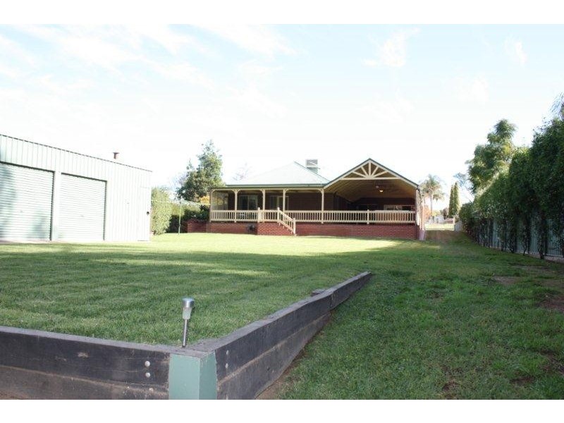 248 River Street, Corowa NSW 2646