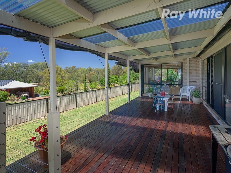 28 Carson Drive, Corowa NSW 2646