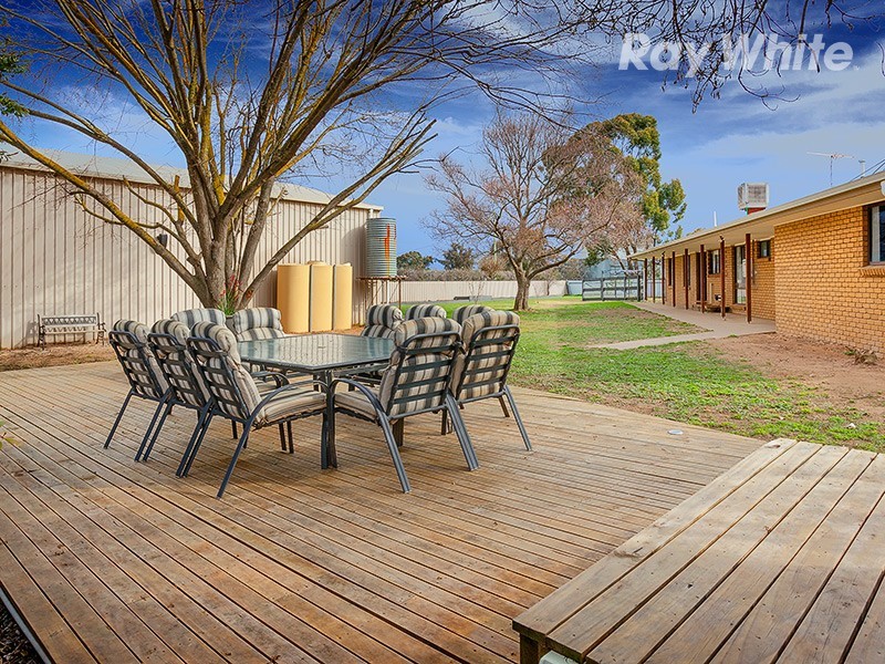 49 Cadell Street, Corowa NSW 2646