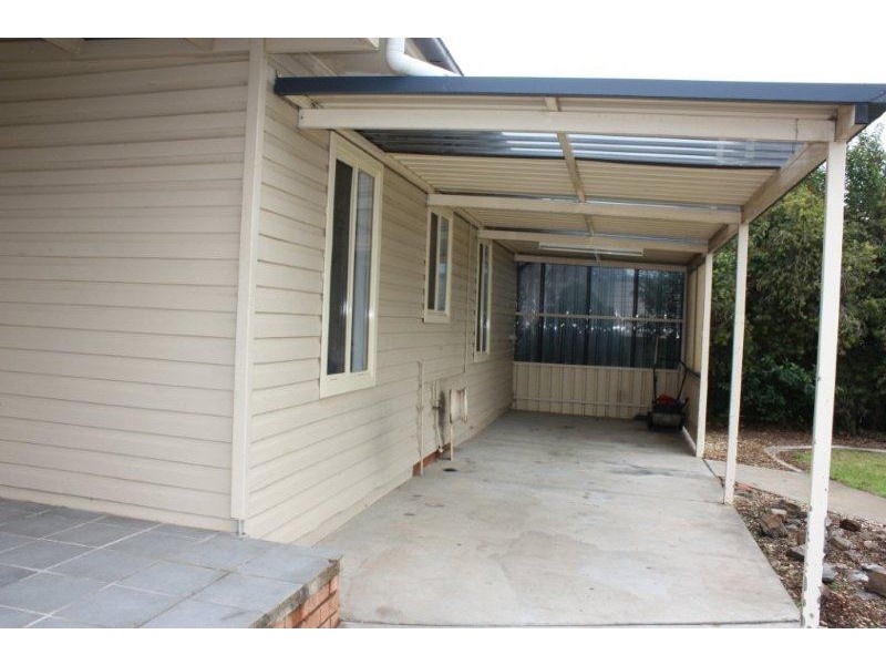 68 Redlands Road, Corowa NSW 2646