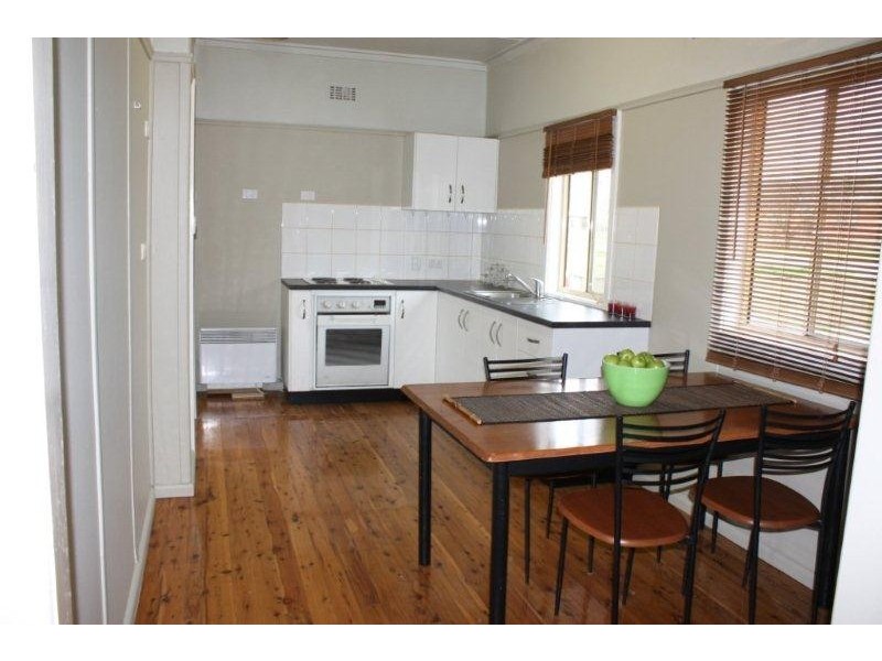 68 Redlands Road, Corowa NSW 2646