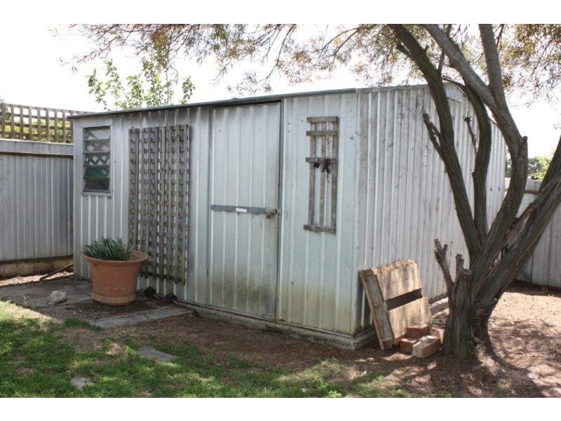 10 Fleming Drive, Corowa NSW 2646