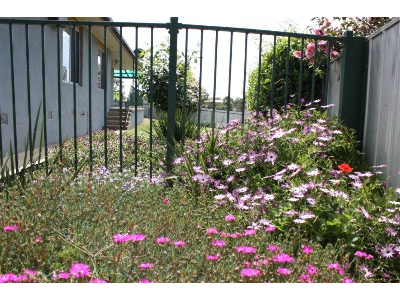 10 Fleming Drive, Corowa NSW 2646