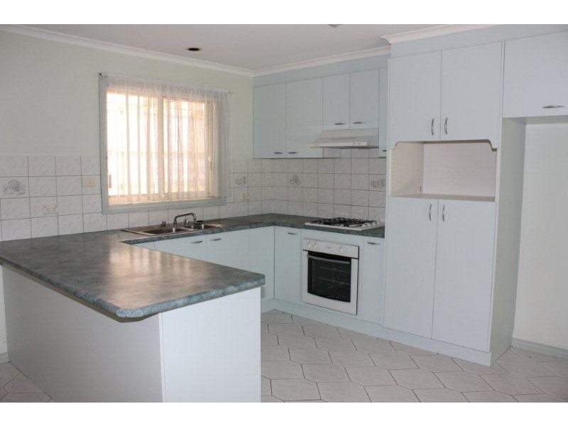 13 Katrina Circuit, Corowa NSW 2646