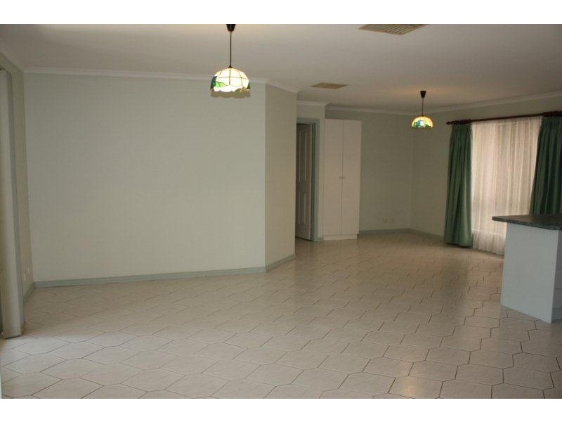 13 Katrina Circuit, Corowa NSW 2646